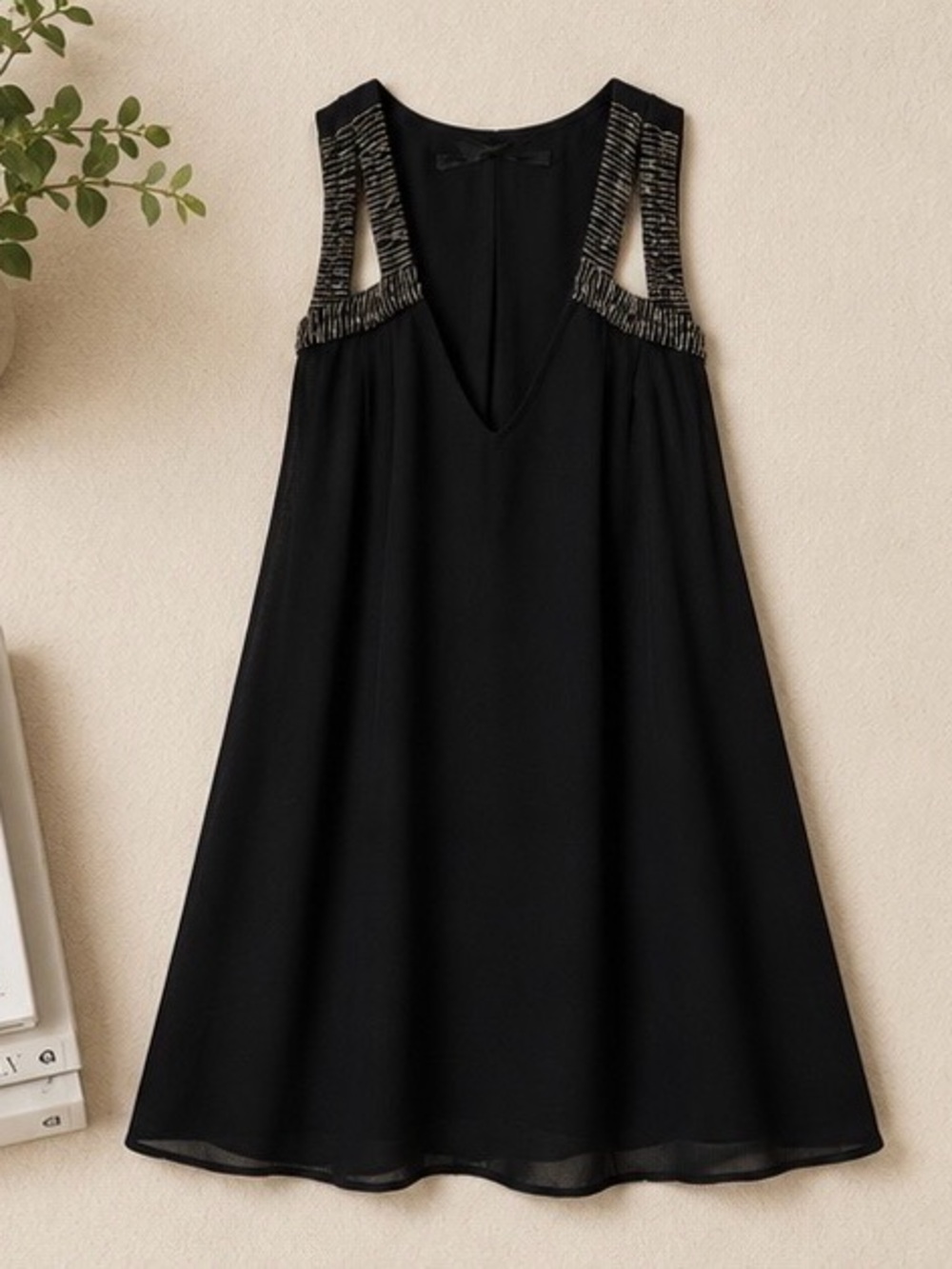 Guess Los Angeles Black Embellished Sleeveless Chiffon Top Size Medium